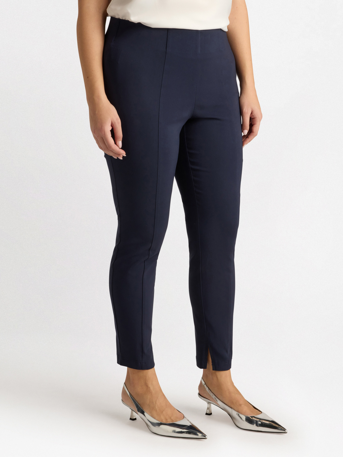 Pantaloni skinny con viscosa LENZING&trade; ECOVERO&trade; image number 2