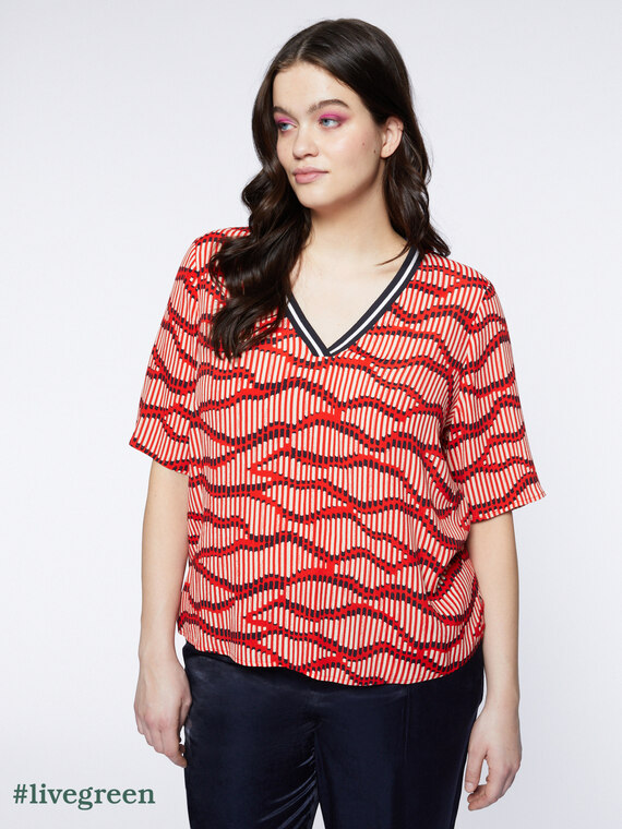 Boxy printed blouse with striped edge