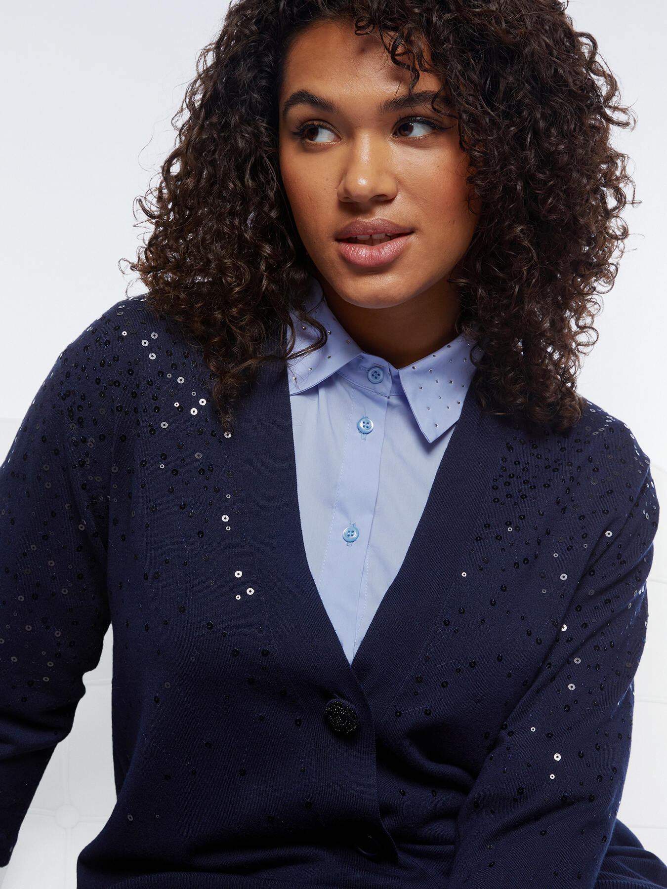 Sequined long cardigan image number 3