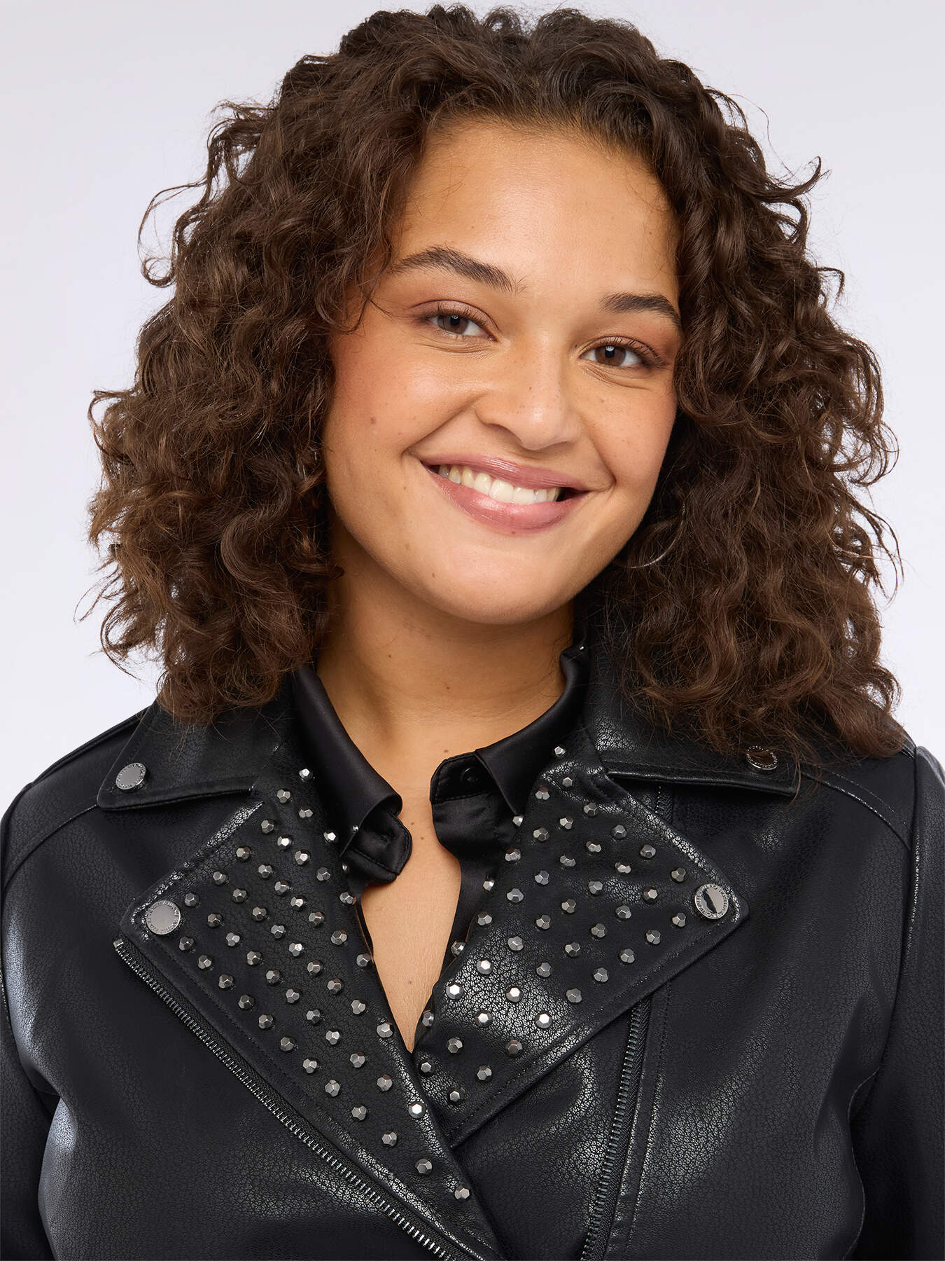 Veste de motard avec clous et fermeture &eacute;clair asym&eacute;trique image number 3