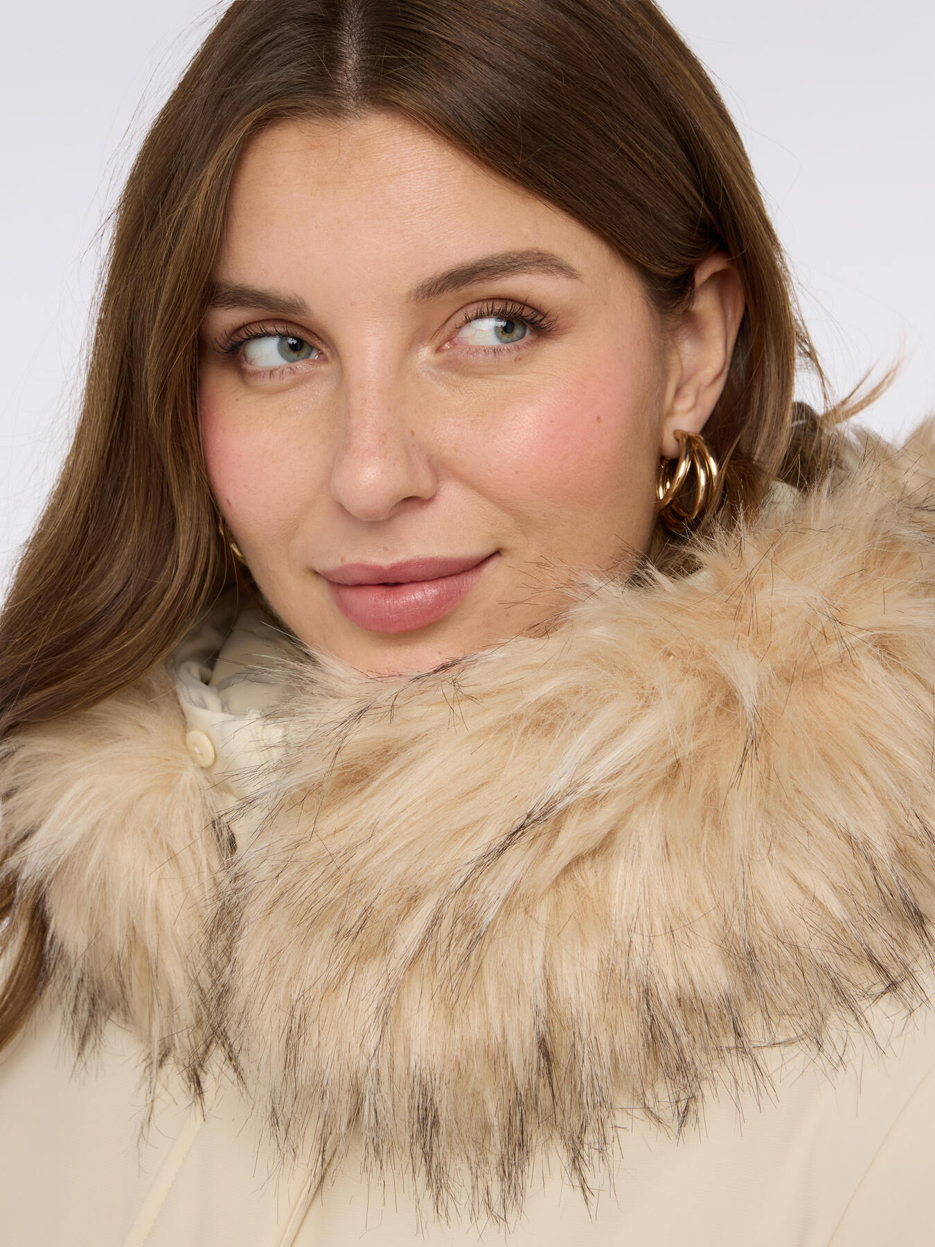 Down jacket with hood and trim image number 3