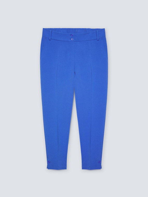 Straight-leg trousers with buttons at the hem