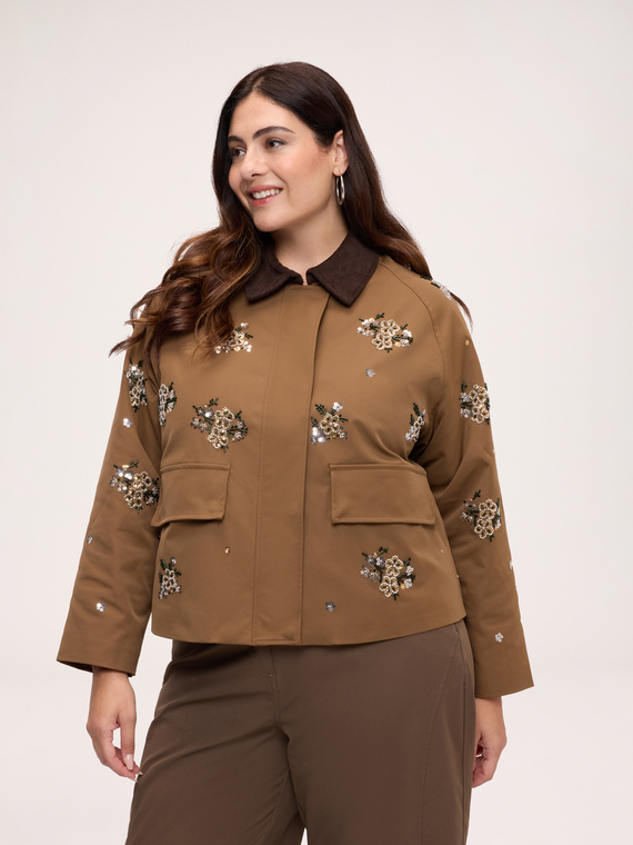 Giacca con ricami floreali