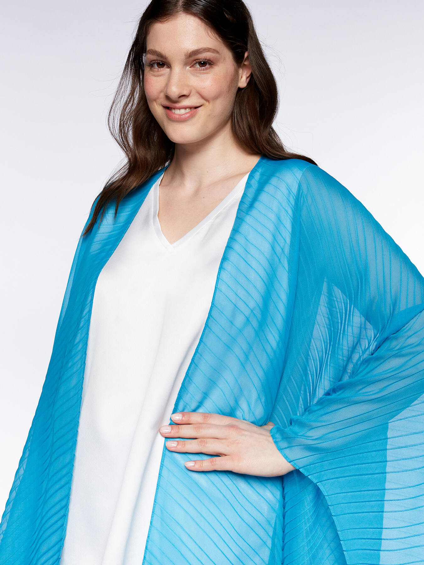 Coprispalle elegante pliss&eacute; image number 3