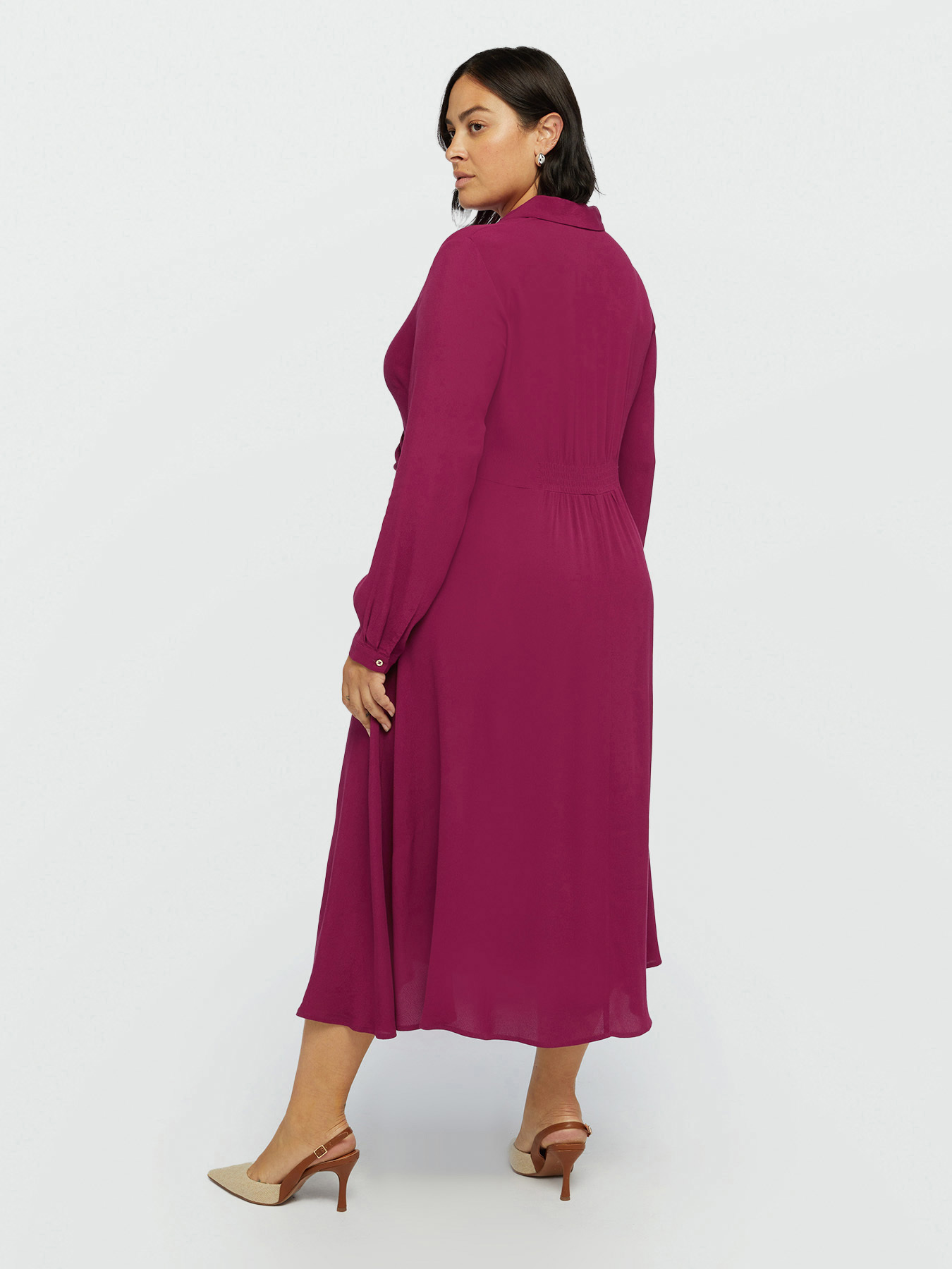 Robe longue avec n&oelig;ud sur le devant image number 1