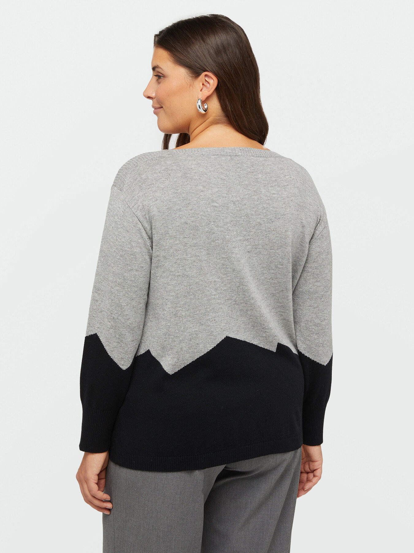 Mountain pattern sweater image number 1