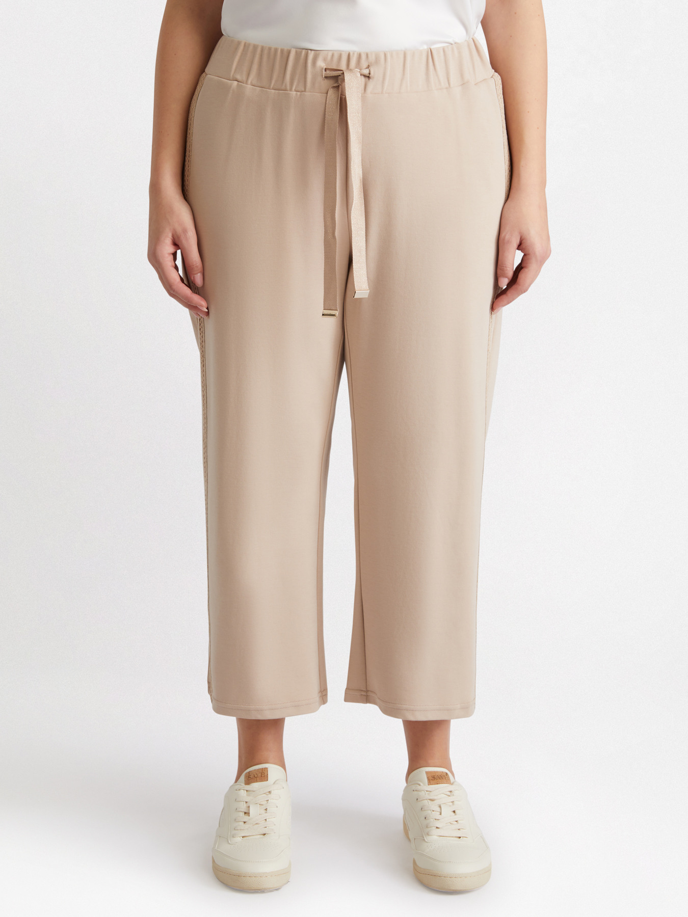 Joggers cropped con dettaglio macram&egrave; image number 2