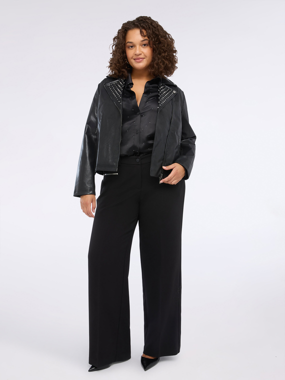 Chaqueta biker con tachuelas y cremallera asim&eacute;trica