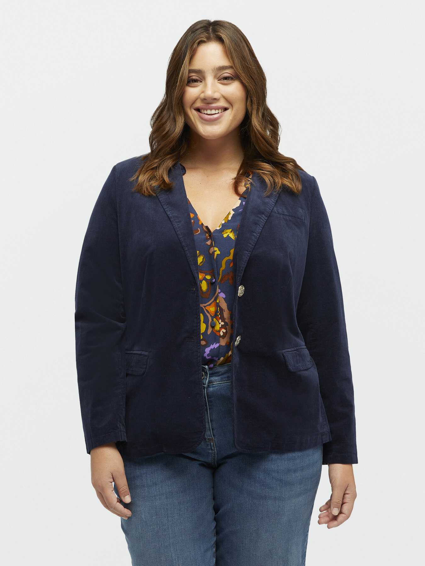 Blazer de terciopelo image number 3