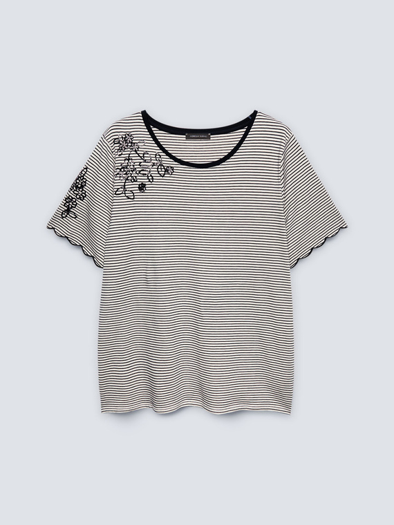 Striped T-shirt with floral embroidery