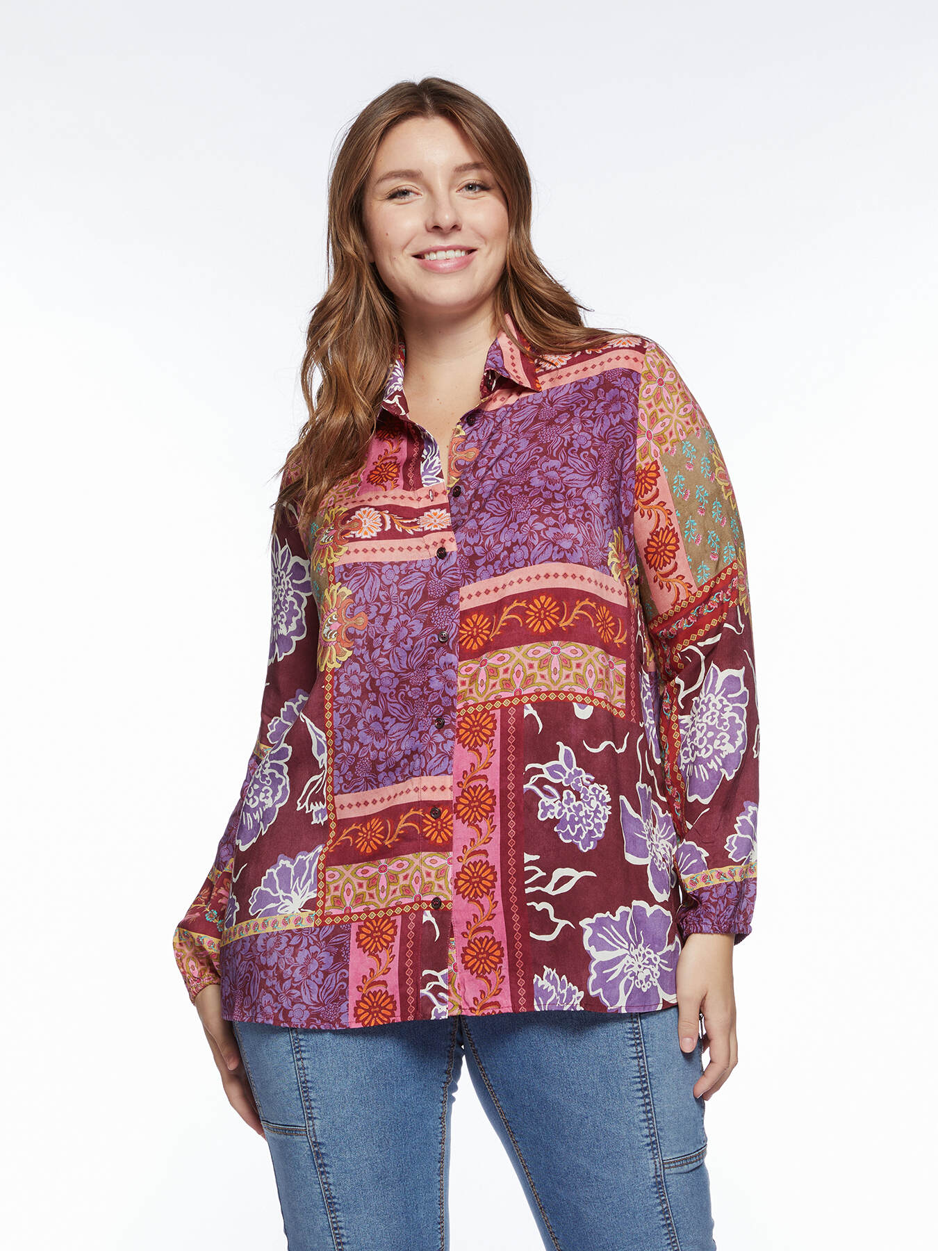 Camisa con cuello redondo estampada image number 3