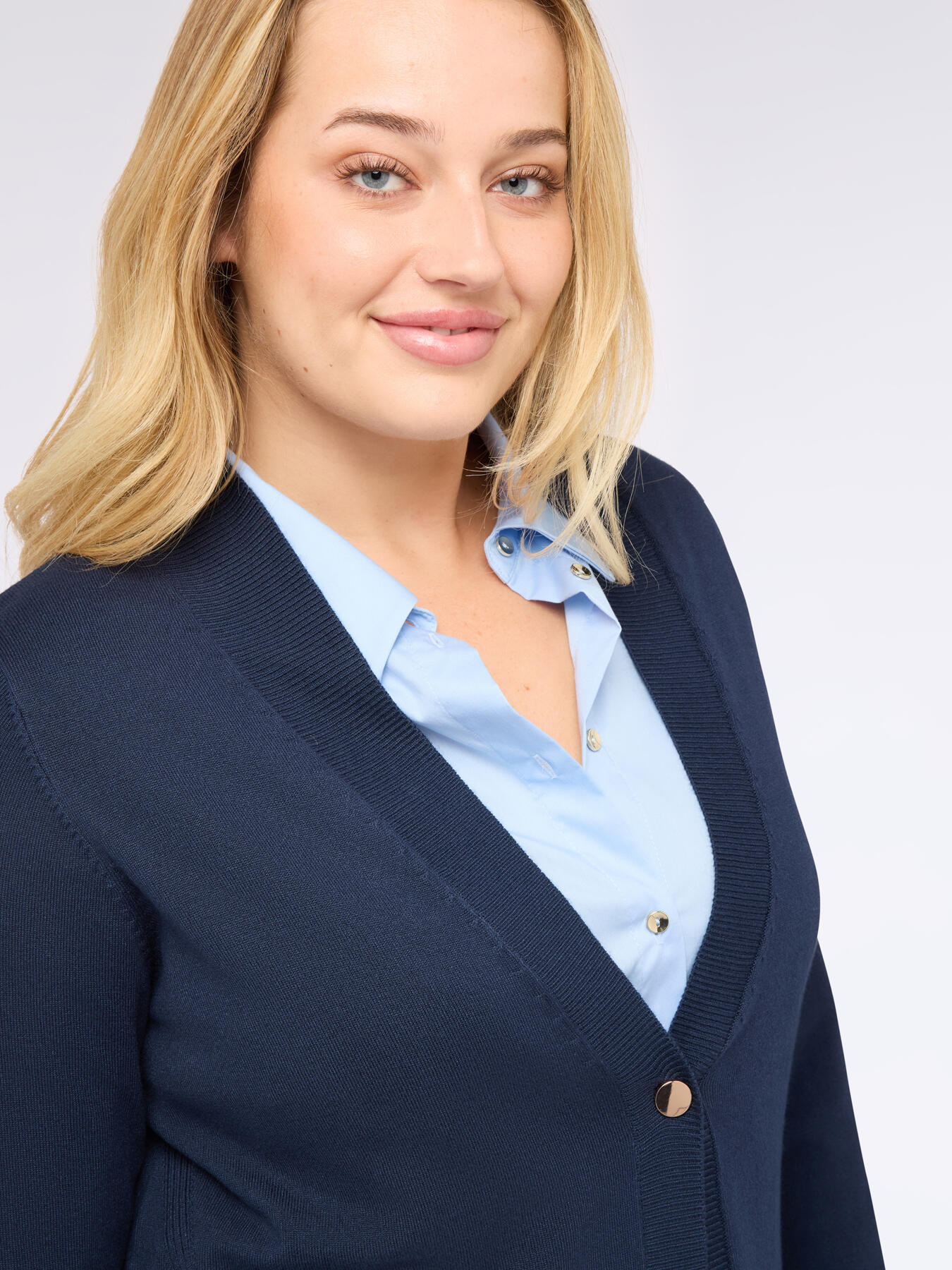 Cardigan en m&eacute;lange de viscose image number 3