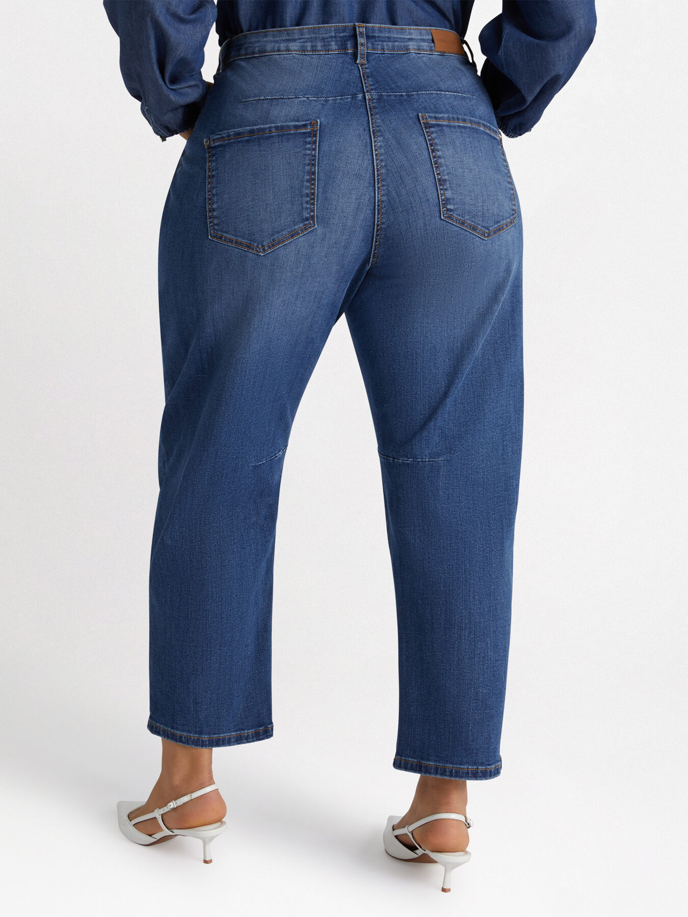 Vaqueros mom fit con rotos image number 1