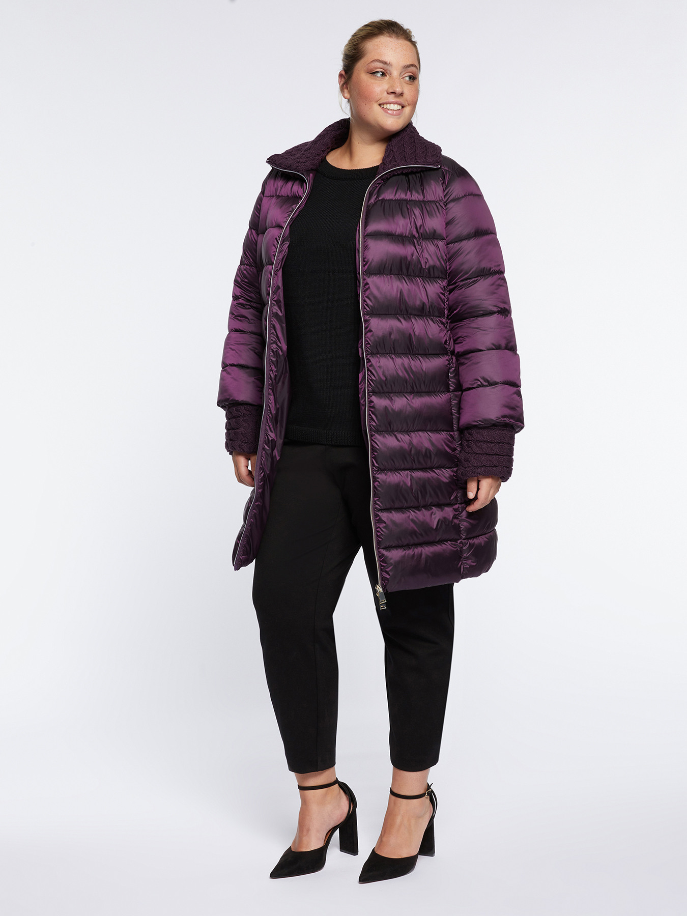 Piumino con bordi in maglia a trecce image number 0