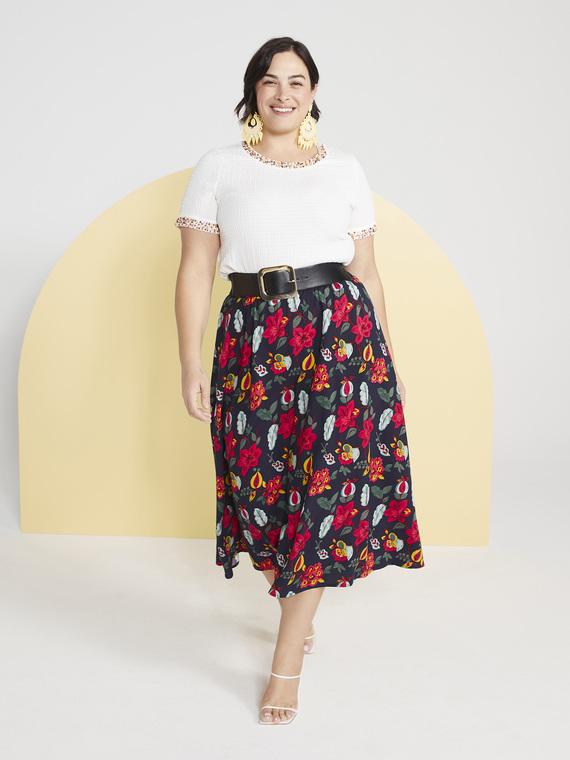 Long skirt with floral print