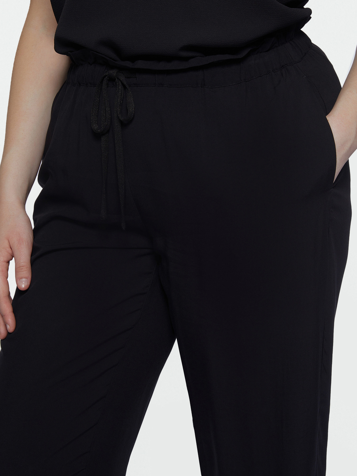 Pantal&oacute;n jogger image number 3