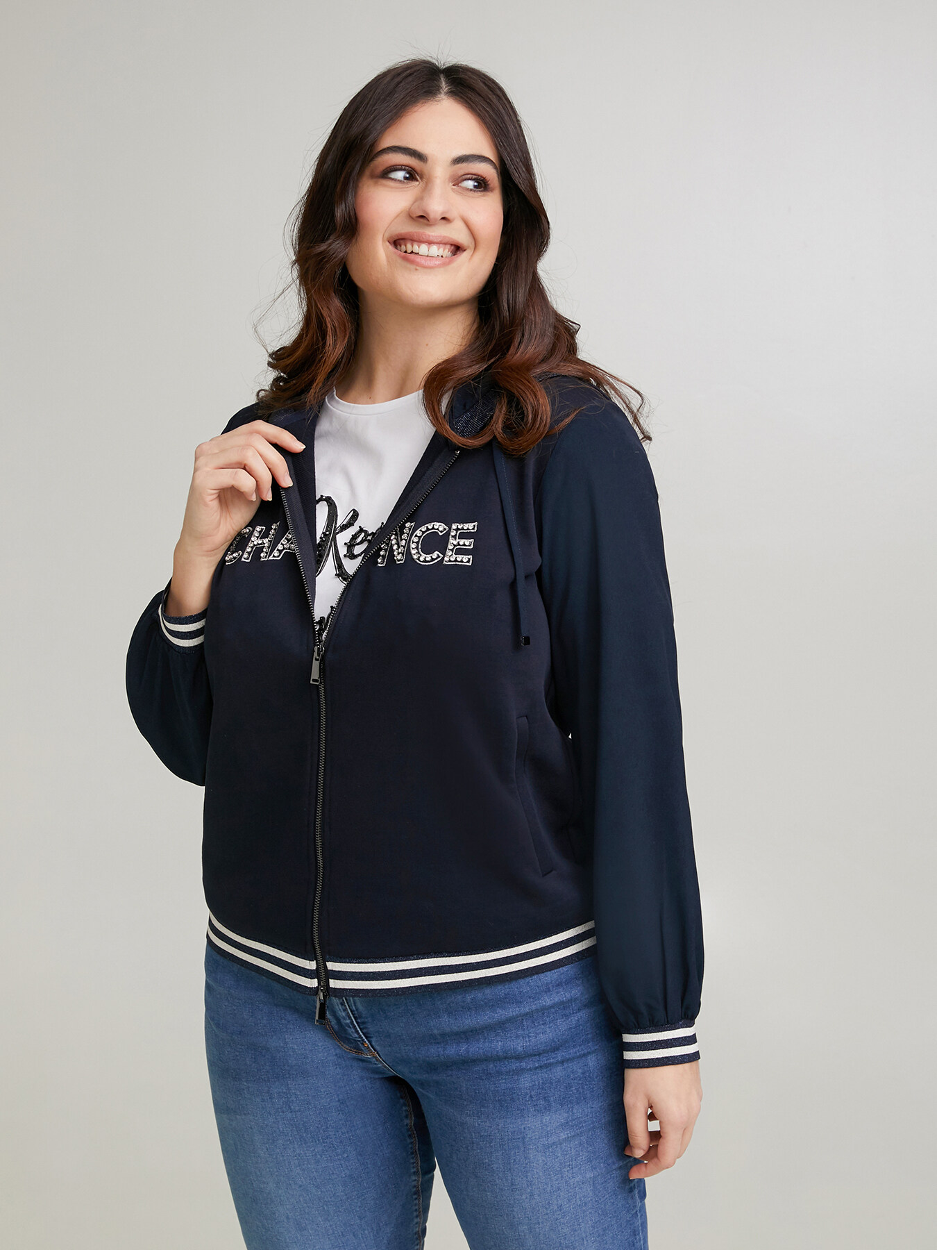 Sweatshirt with lettering and stripes image number 0