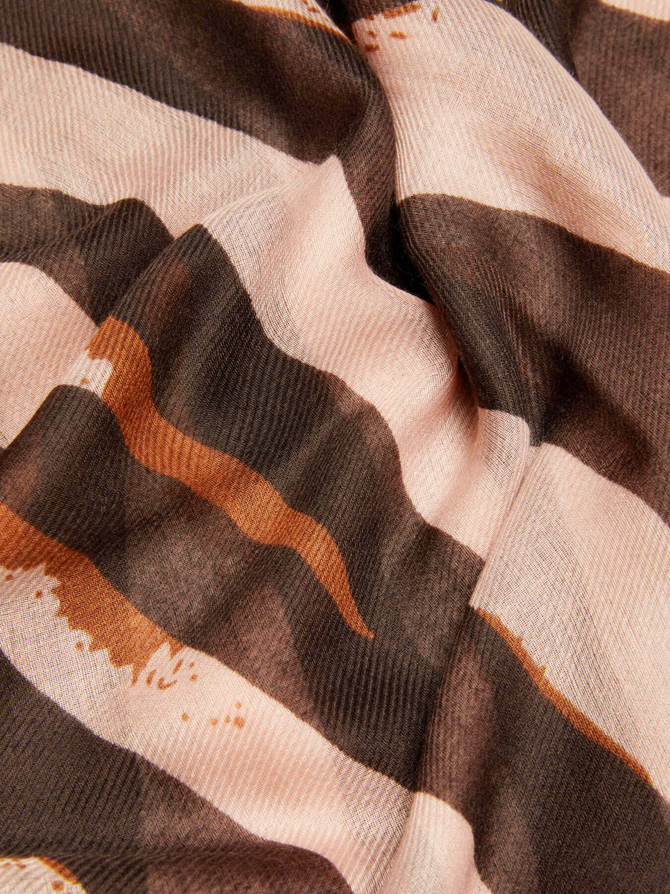 Printed scarf image number 1