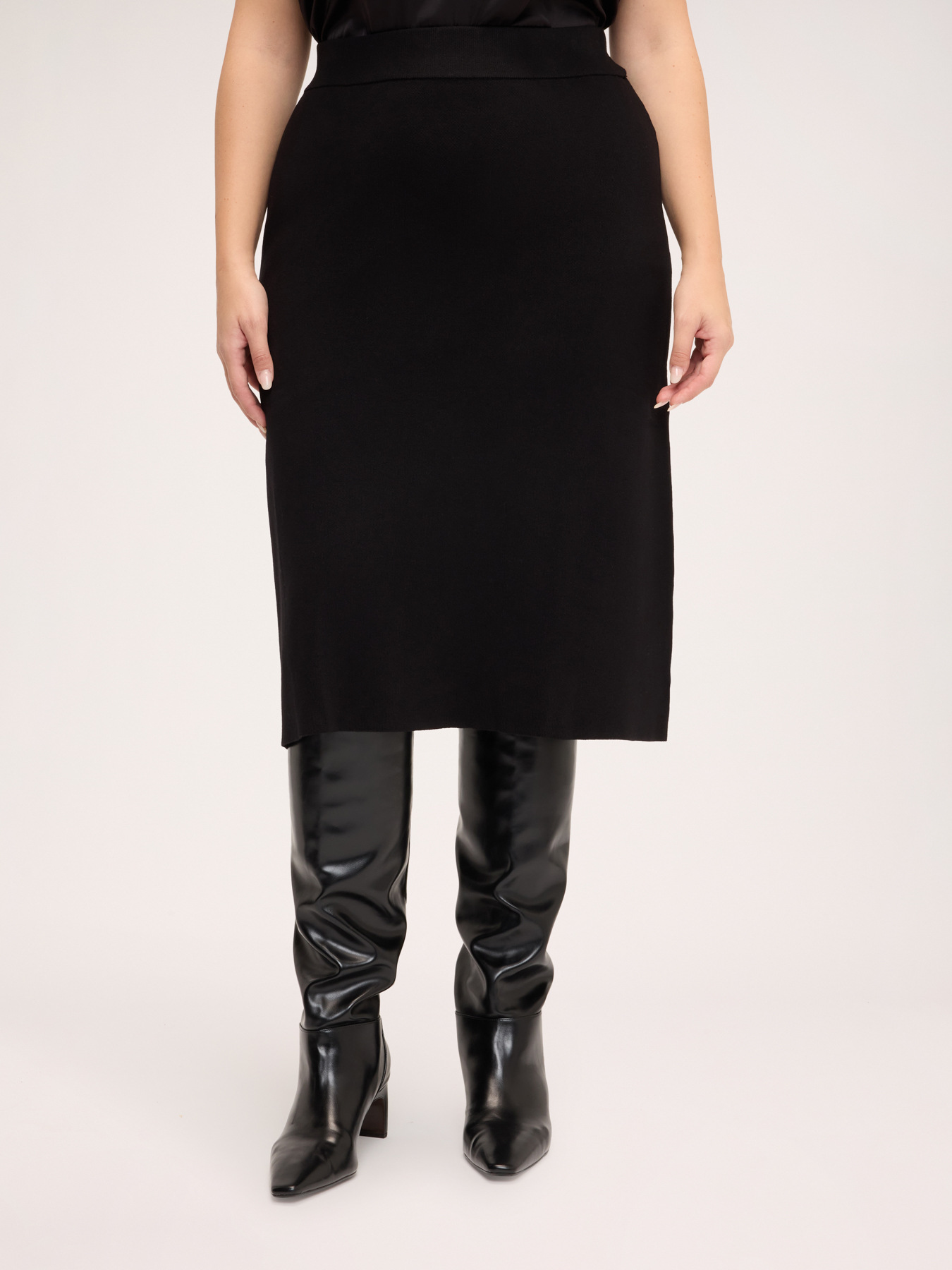 Fine-knit A-line skirt image number 0