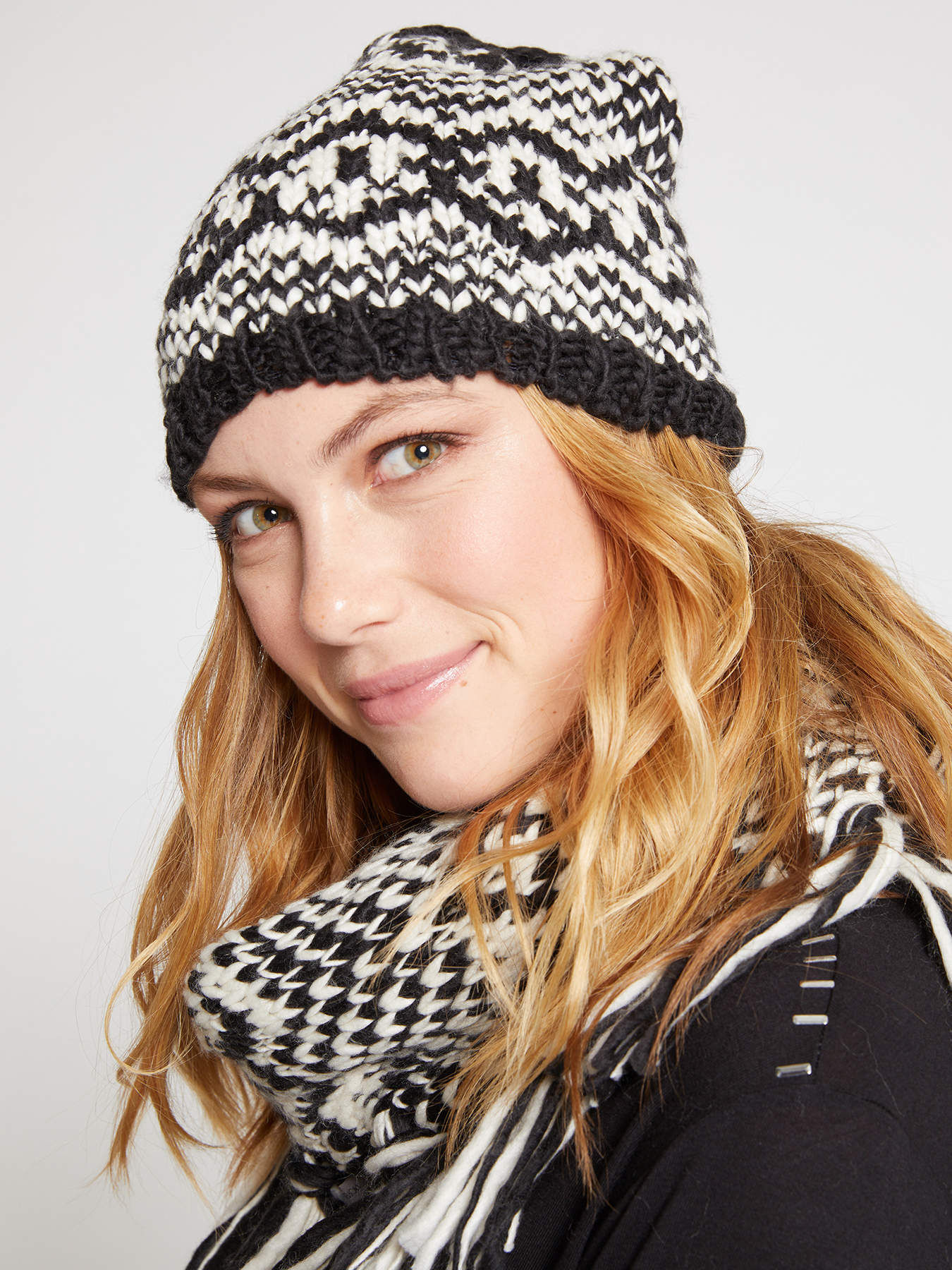 Cappello in tricot black&white image number 2