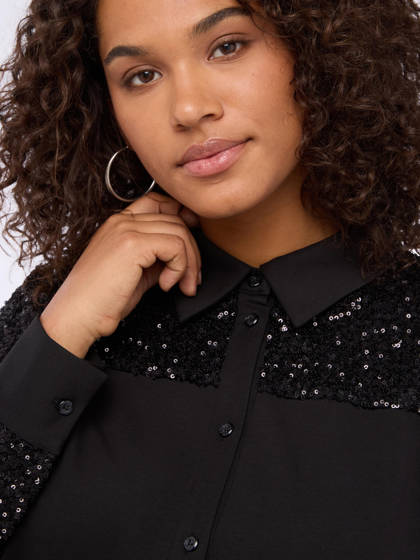 Sequined sweatshirt image number 3