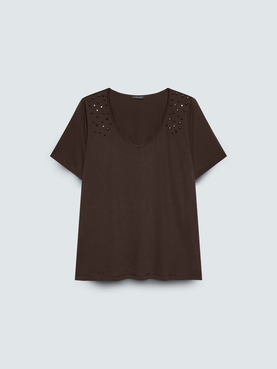 Cotton t-shirt with studs on the shoulders