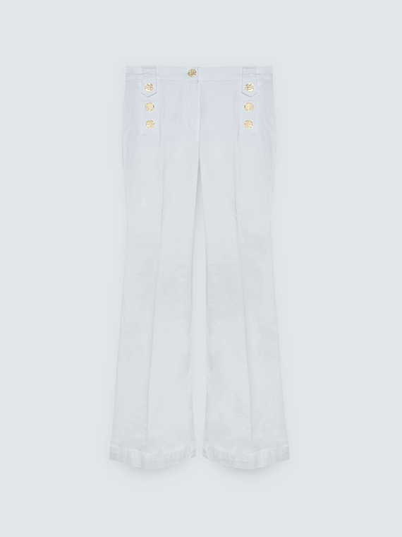 Jeans Flare avec boutons d&eacute;coratifs