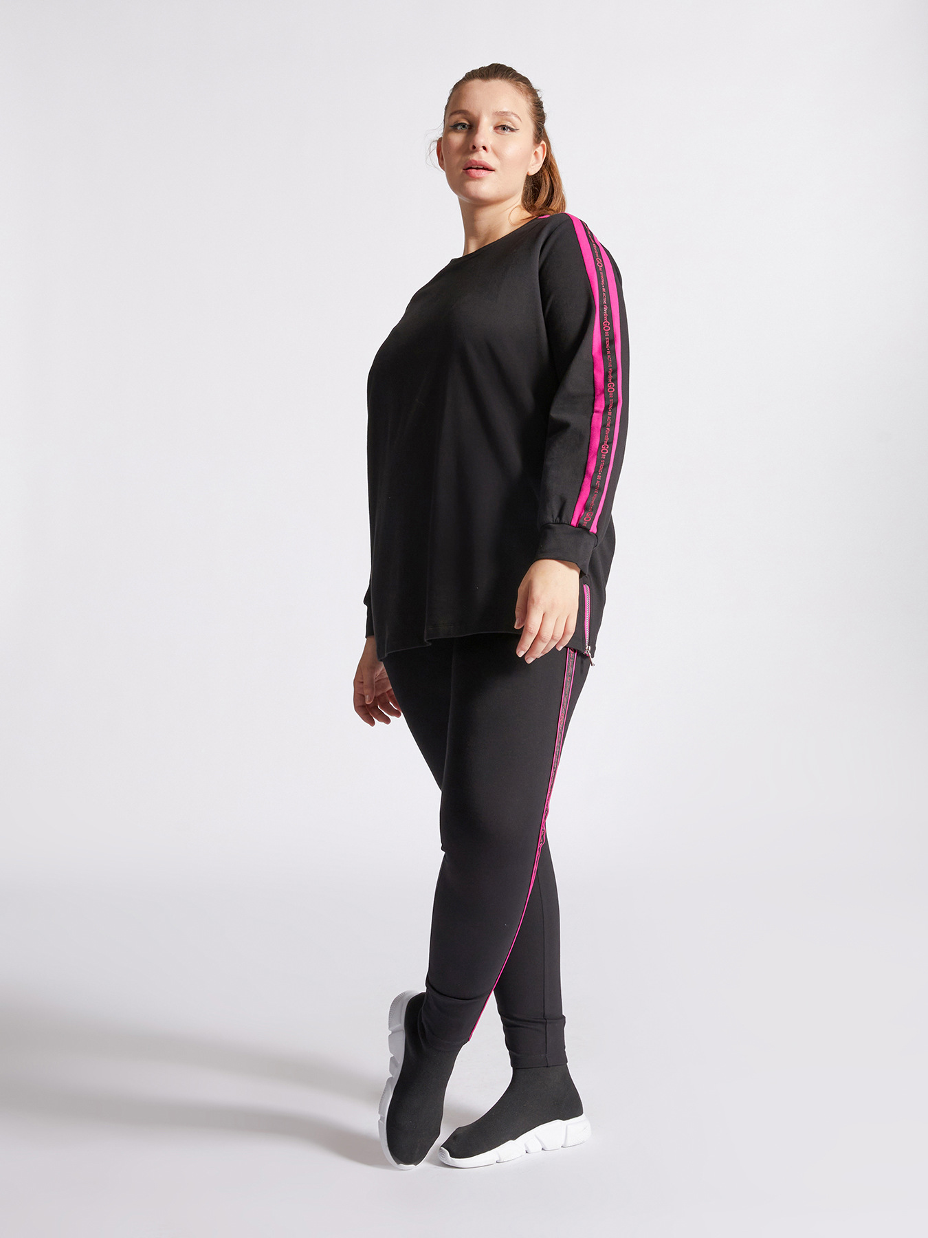 Sweat-shirt oversize &laquo;&nbsp;GO.&nbsp;&raquo; zipp&eacute; image number 0