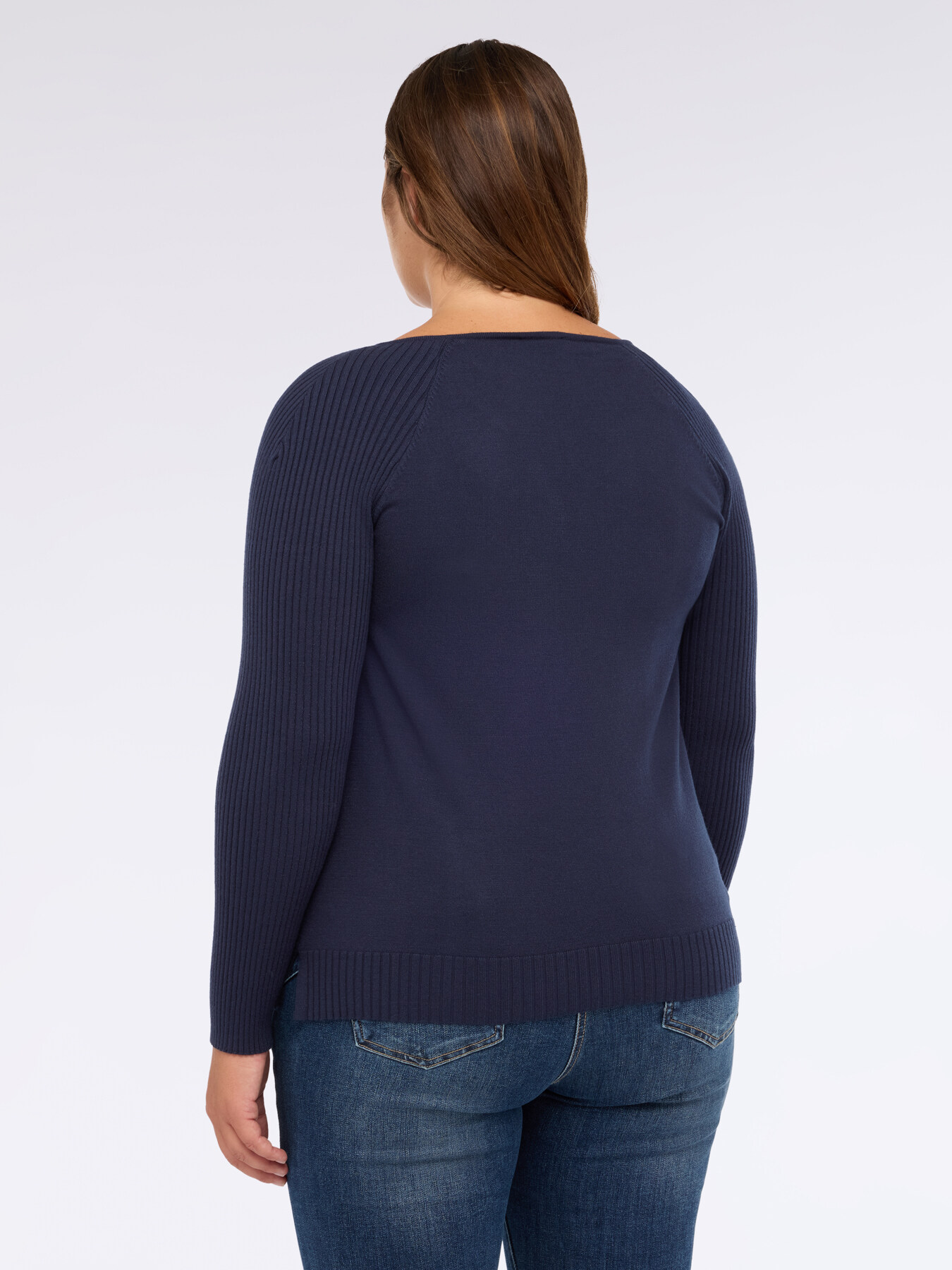 Top with cut-out details image number 1