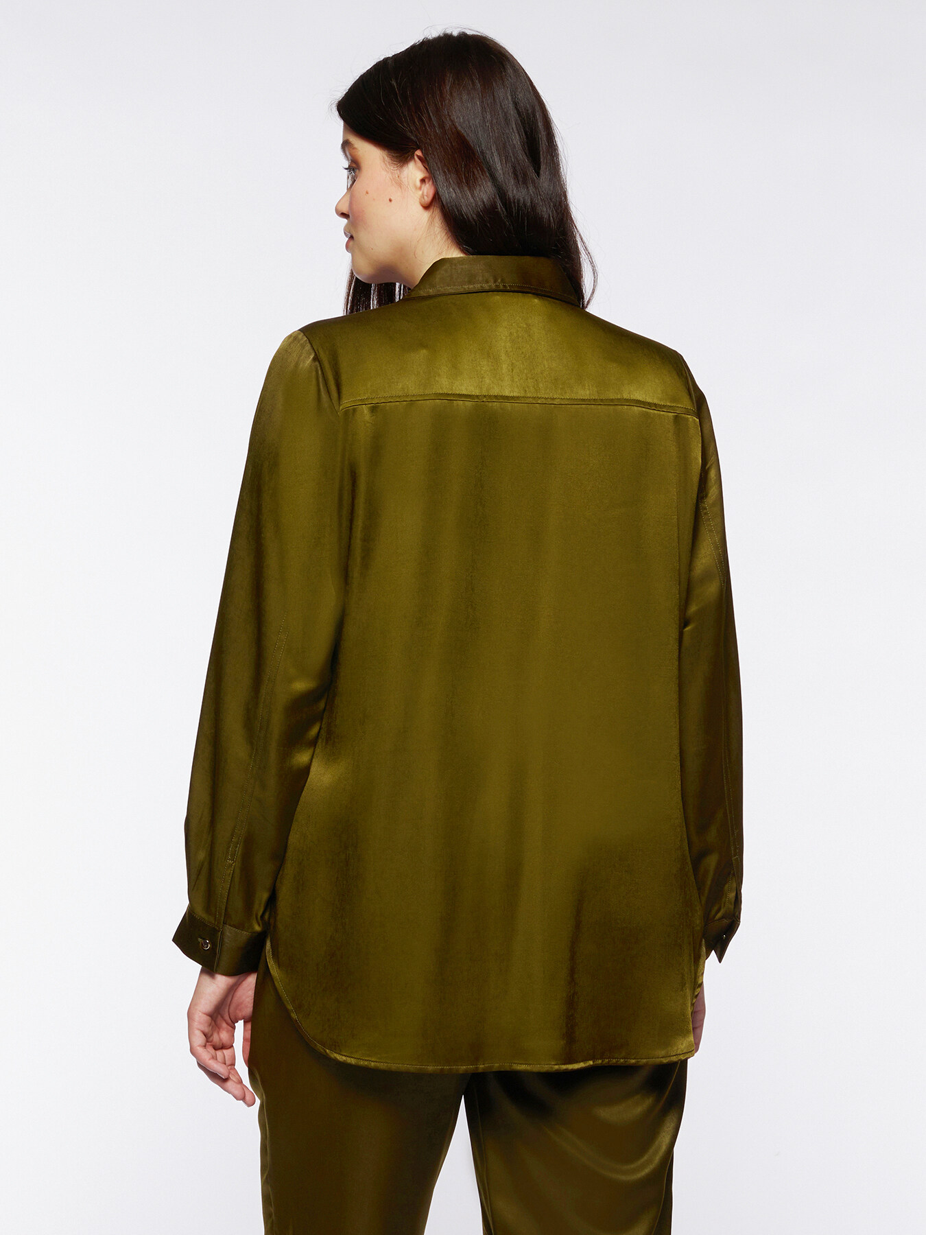 Camicia in raso con taschini image number 1