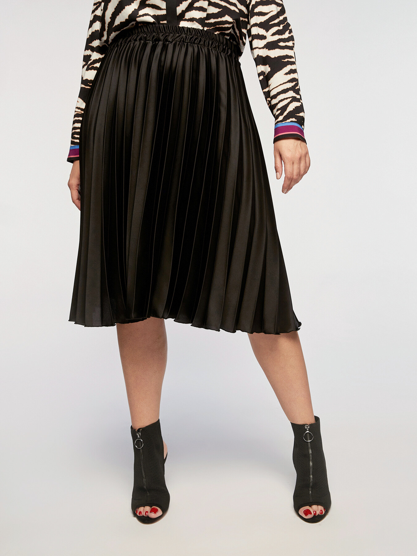 Gonna svasata pliss&eacute; image number 2