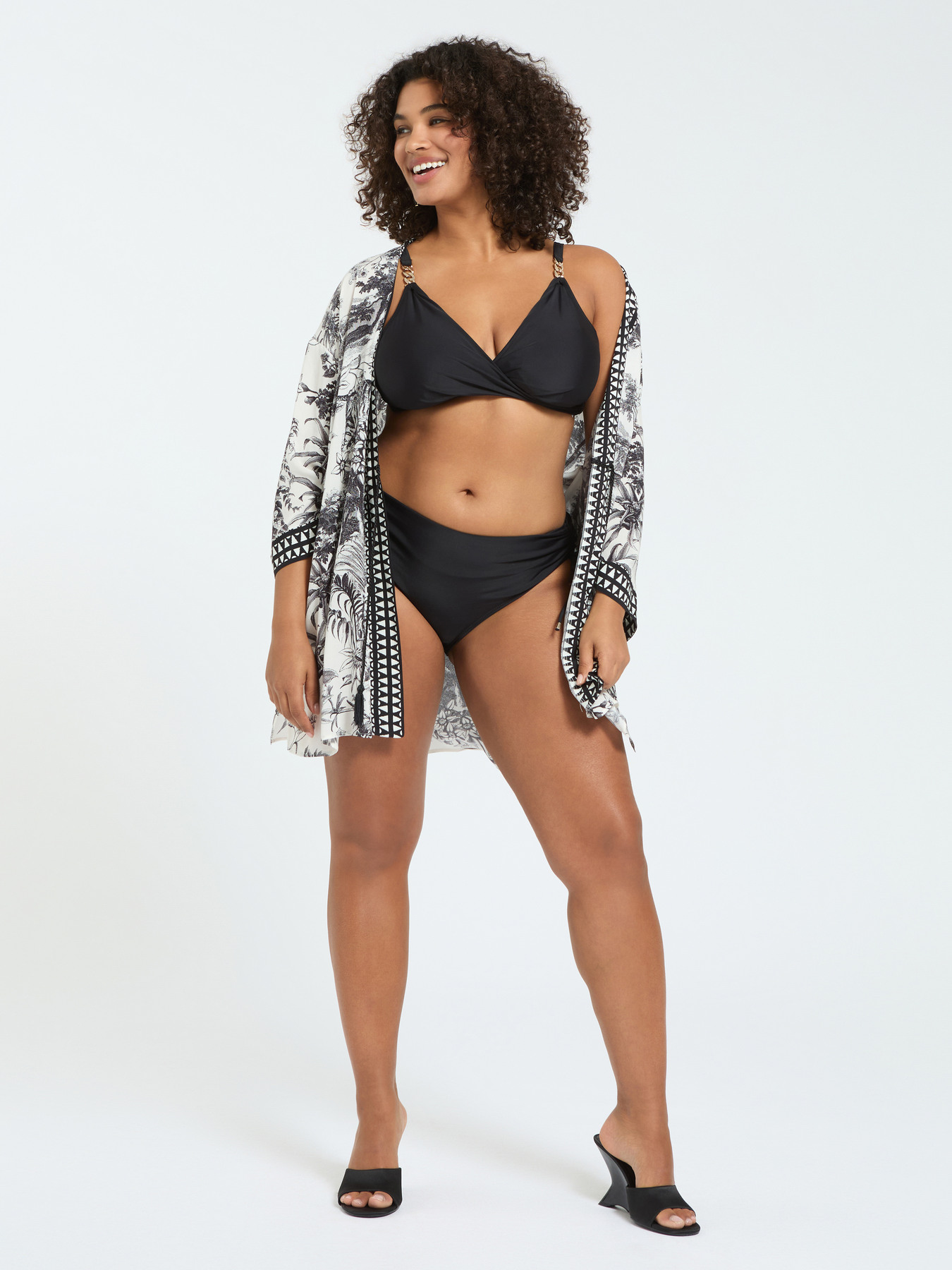 Crossover bikini with jewel detail image number 3