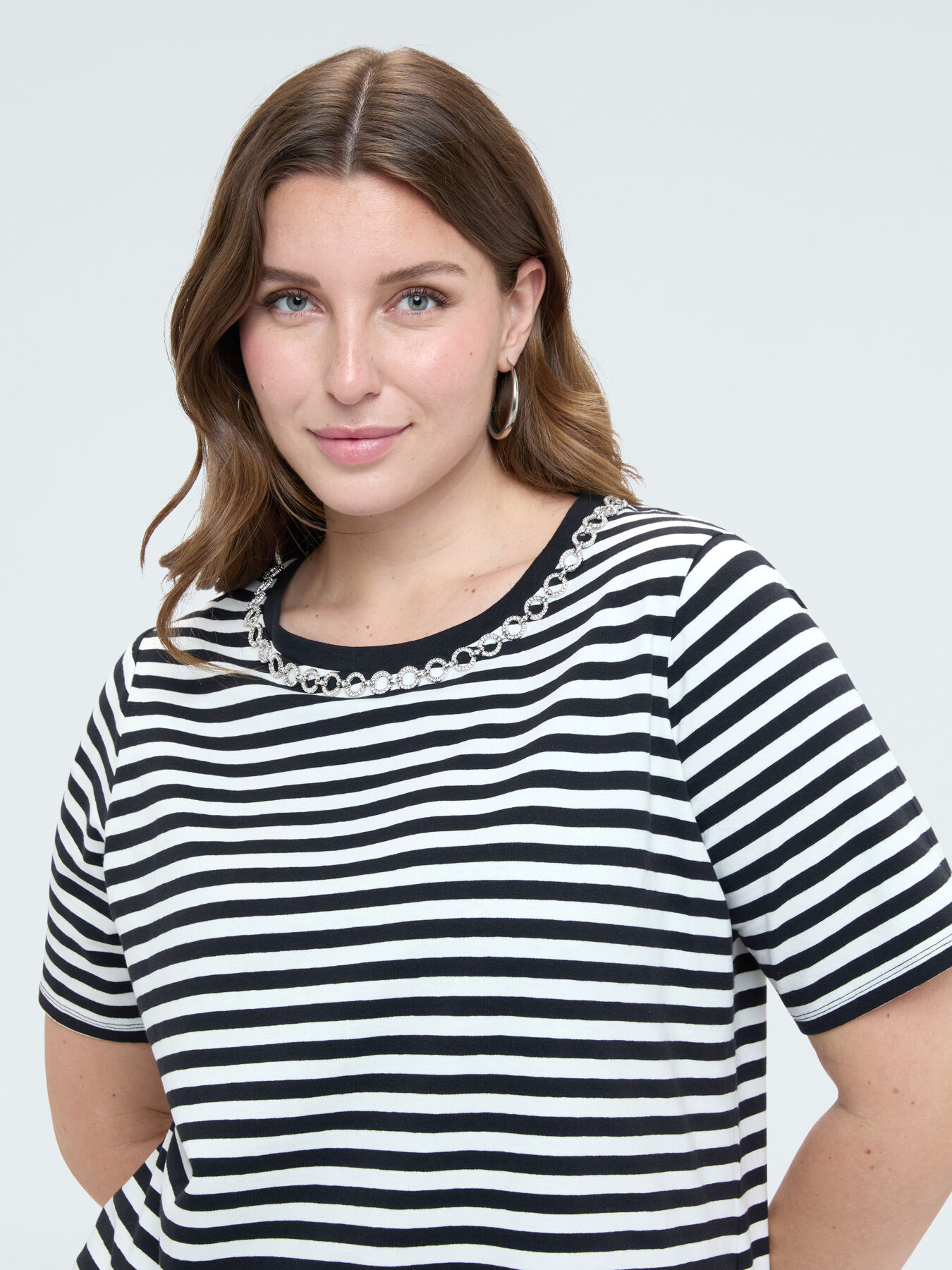 Striped cotton t-shirt with appliqu&eacute;s image number 3