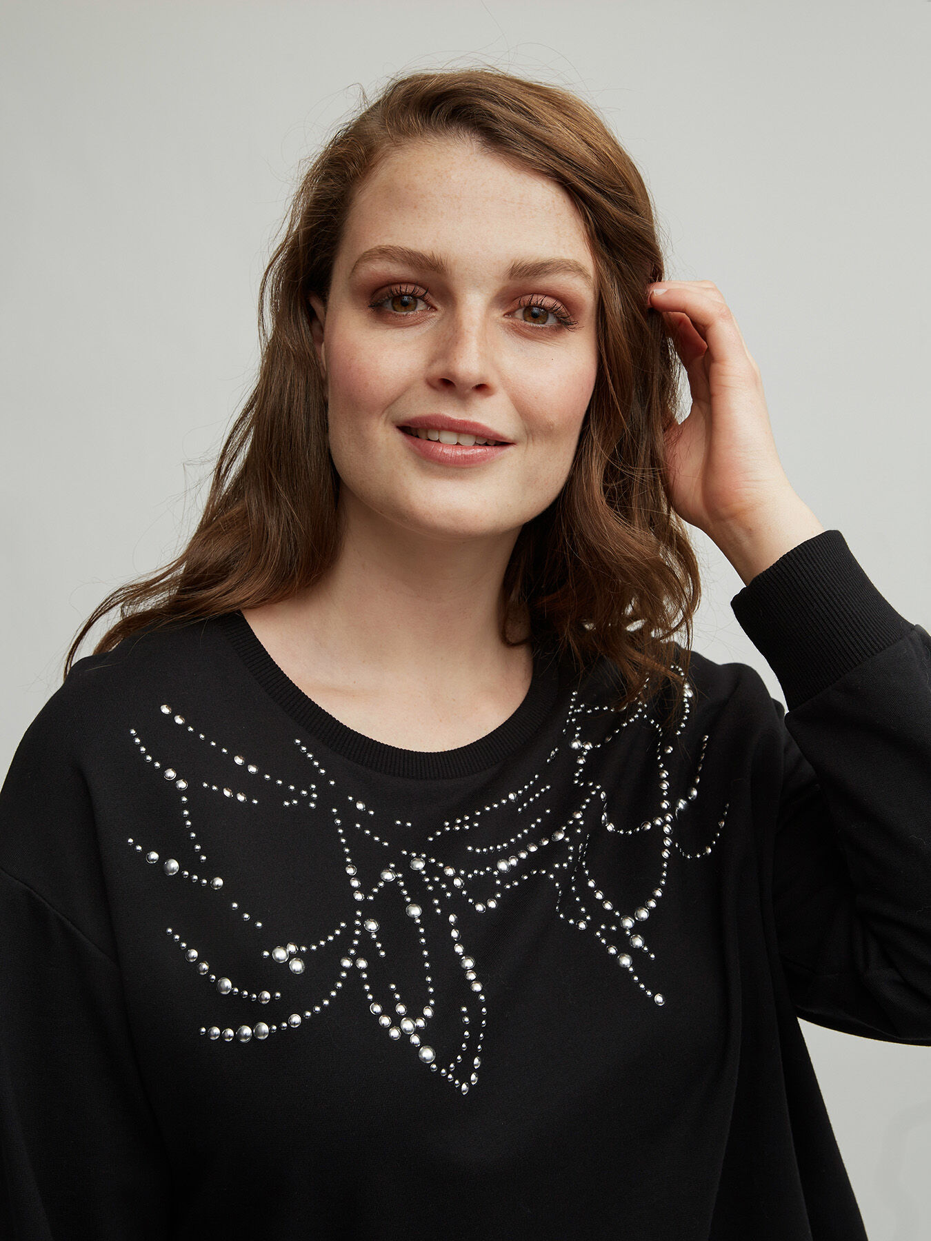 Sweat-shirt avec tulle et applications image number 0