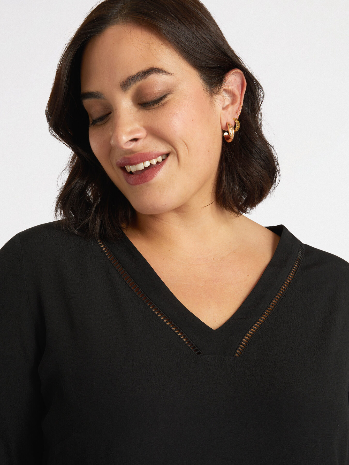 LENZING&trade; ECOVERO&trade; viscose V-neck blouse image number 2