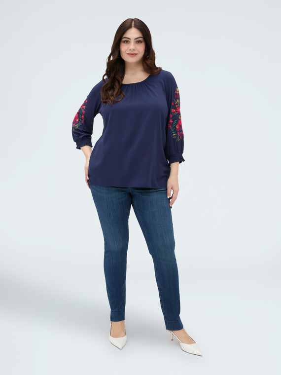 Viscose t-shirt with embroidery