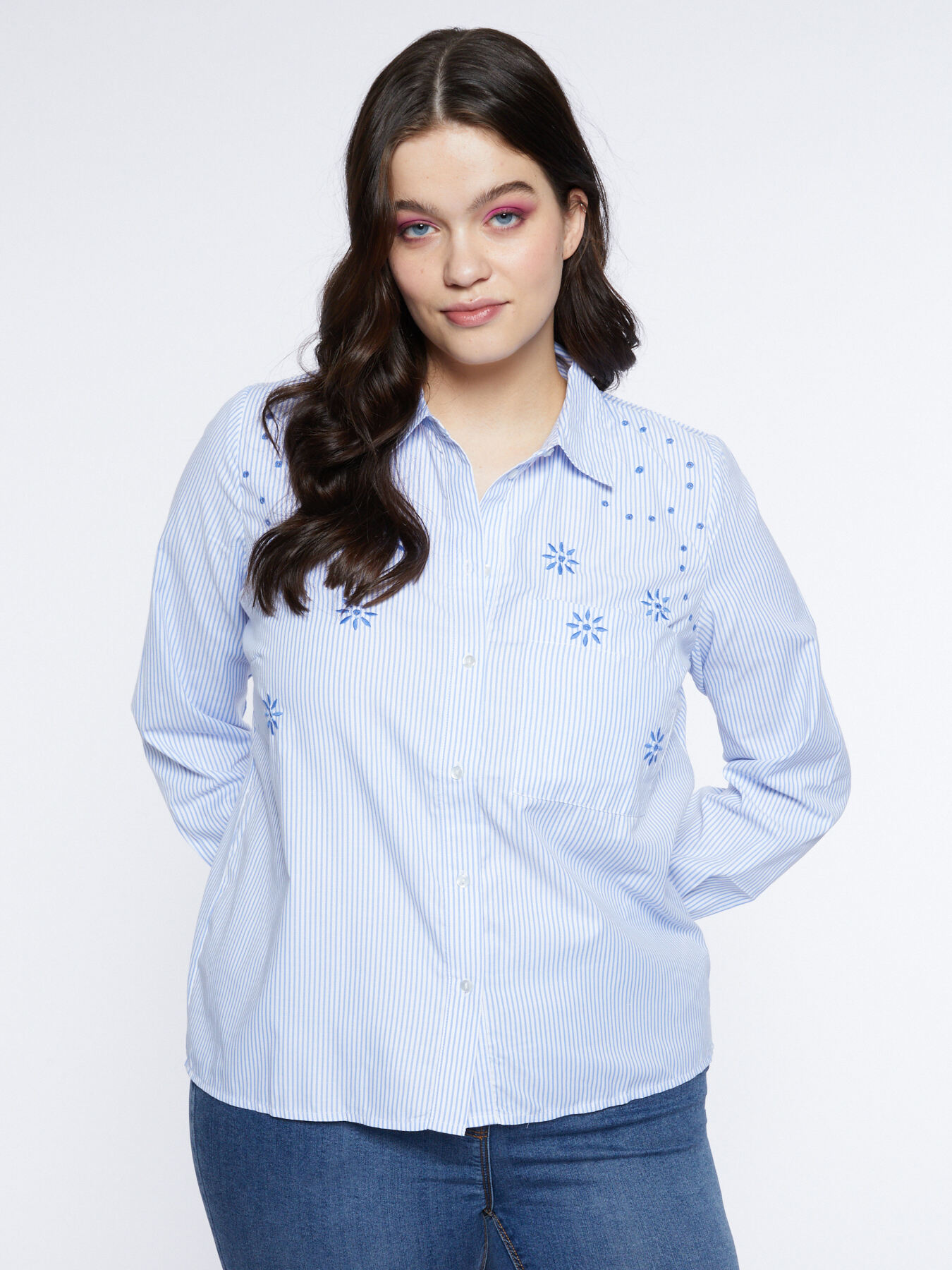 Striped shirt with embroidery image number 0
