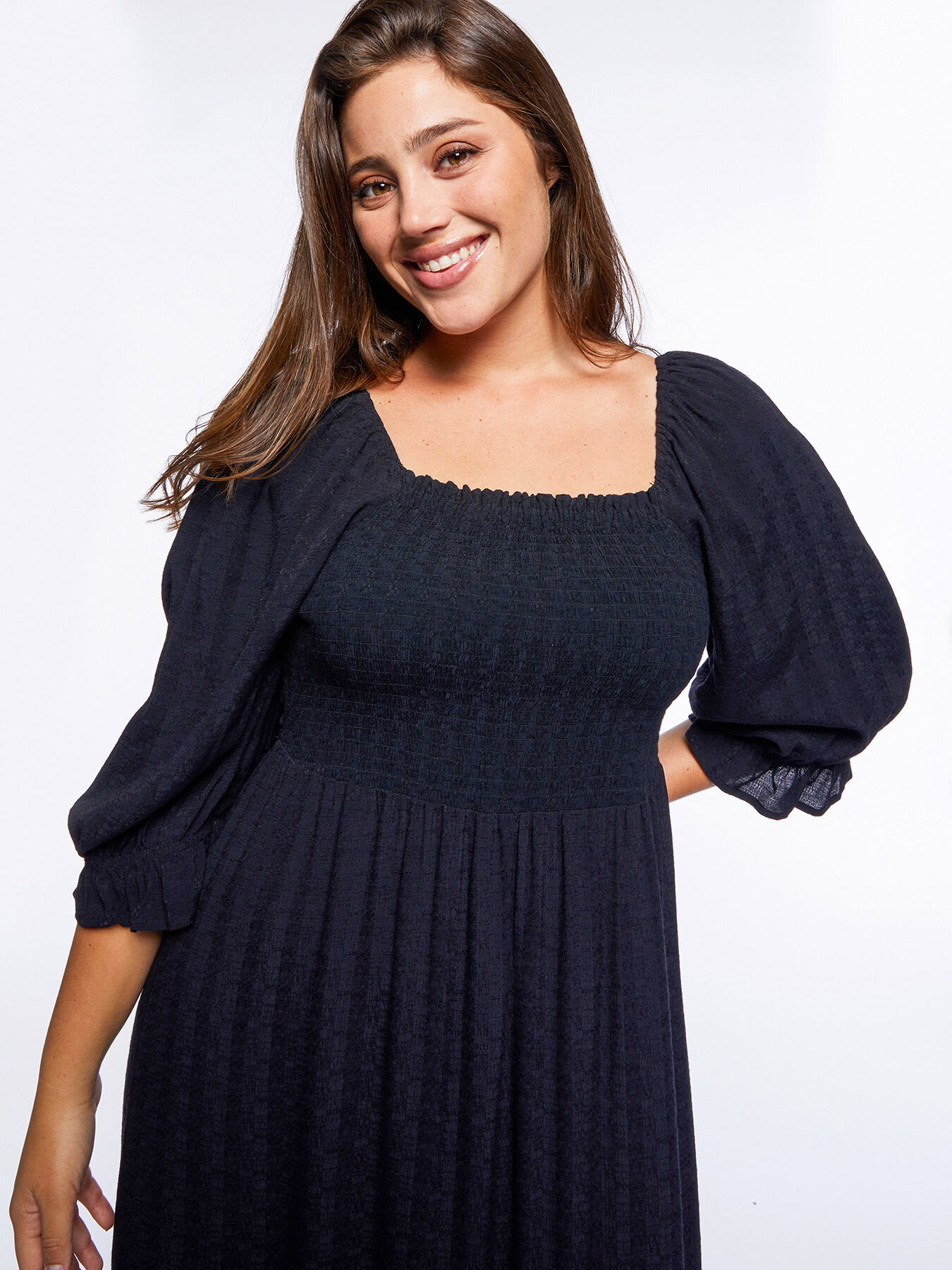 Long dress with elasticated bodice image number 3