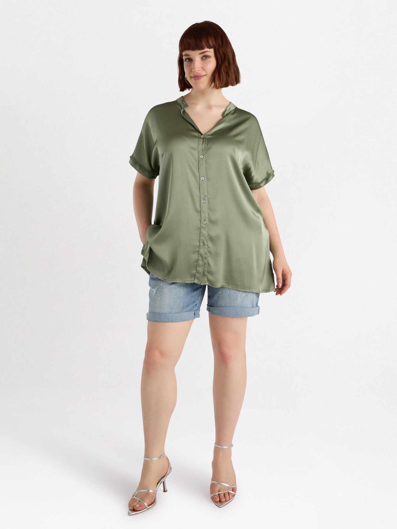 short en jean image number 3