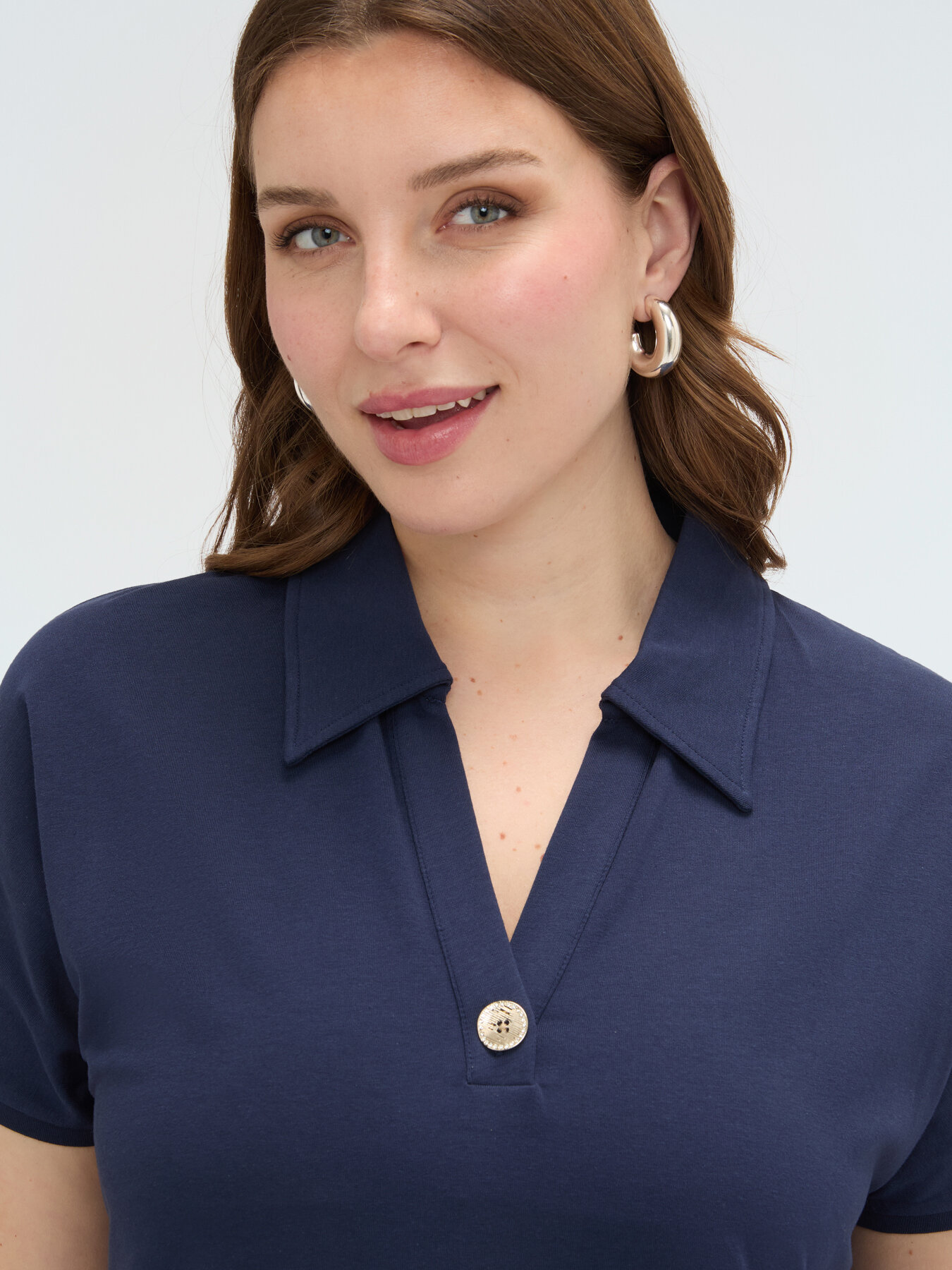 Dress with polo collar and jewel button image number 2