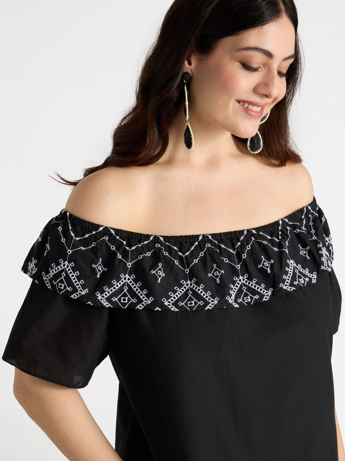 Long ethnic off the shoulder dress image number 2