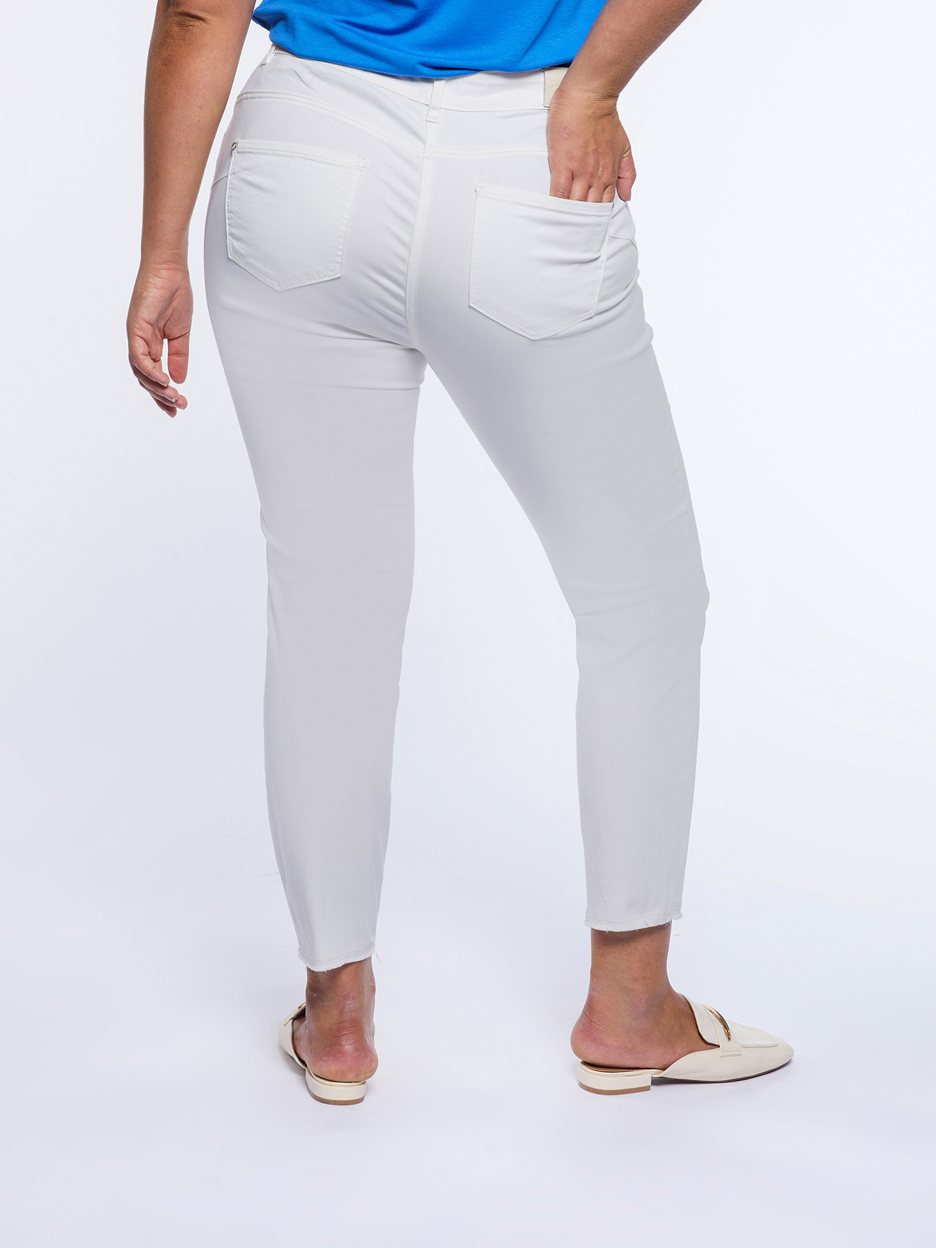 Skinny-Push-up-Hose aus farbigem Denim image number 3