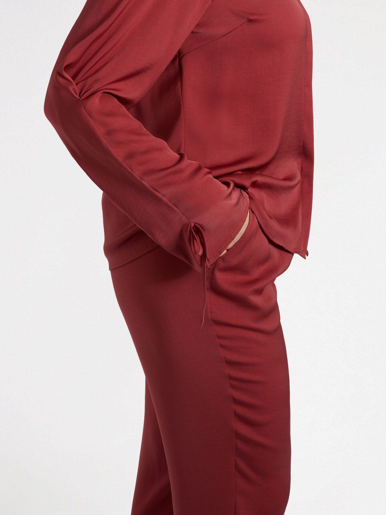 Hemdbluse aus Satin image number 4