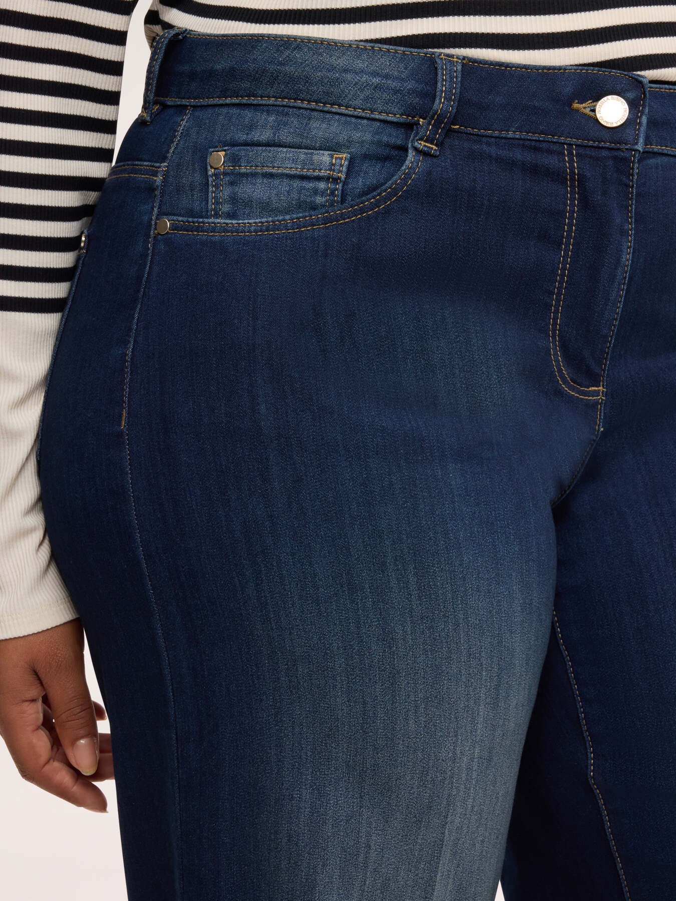 Wide Leg Jeans washed wash image number 3