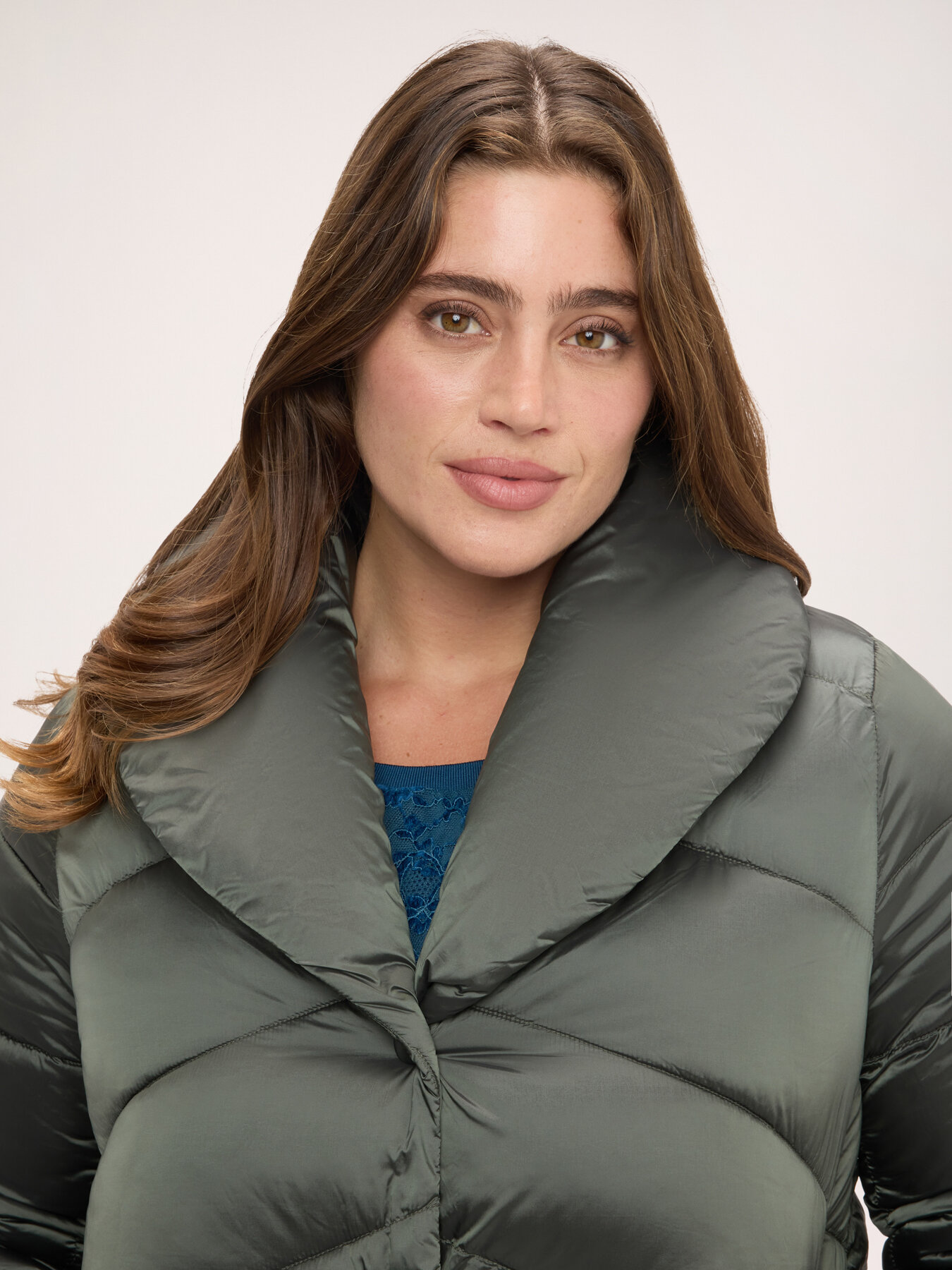 Down jacket with shawl collar image number 3