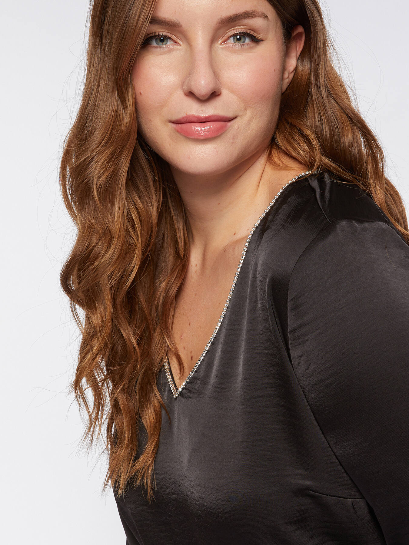 Vestito elegante in raso image number 3