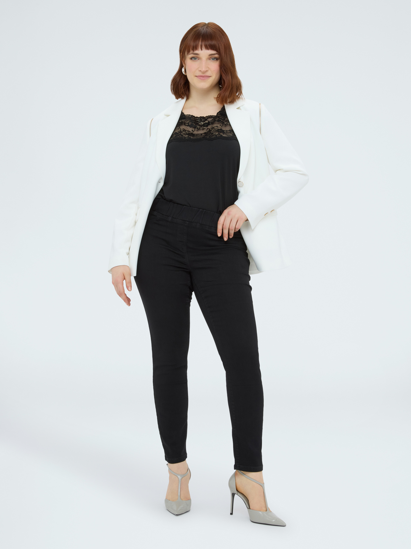 Jeggings total black con vita elasticizzata image number 2