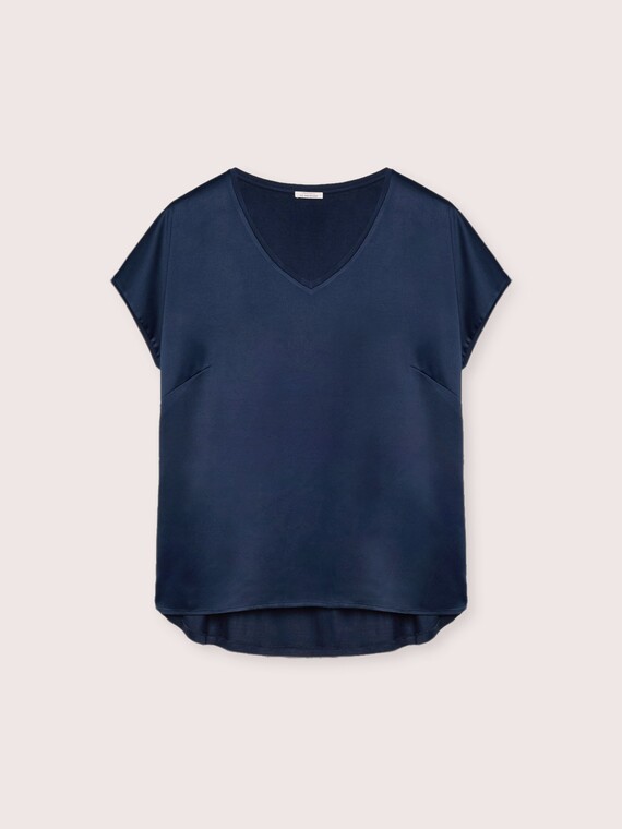 Two-material V-neck T-shirt