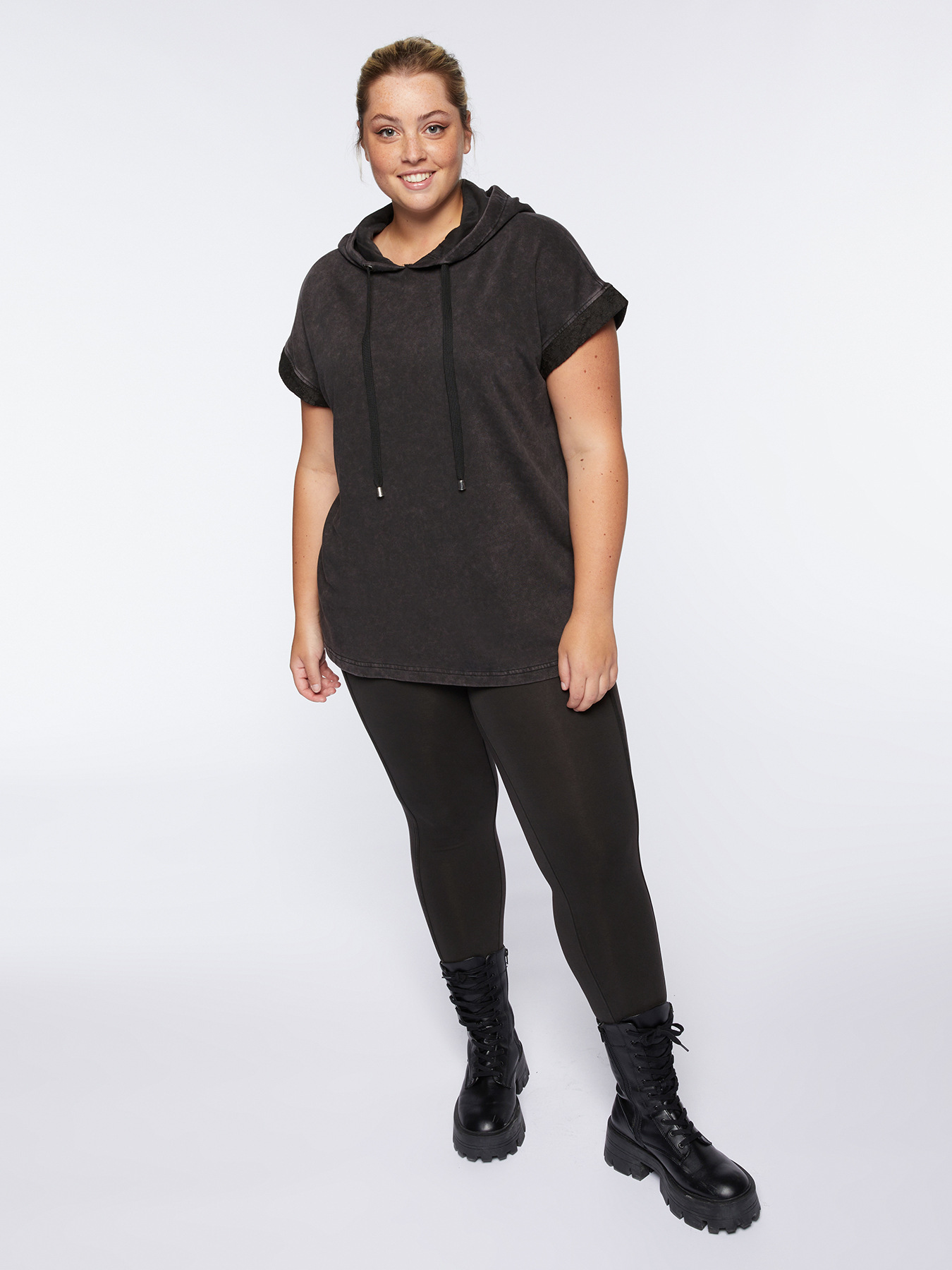 Sudadera con medias mangas GO. image number 2