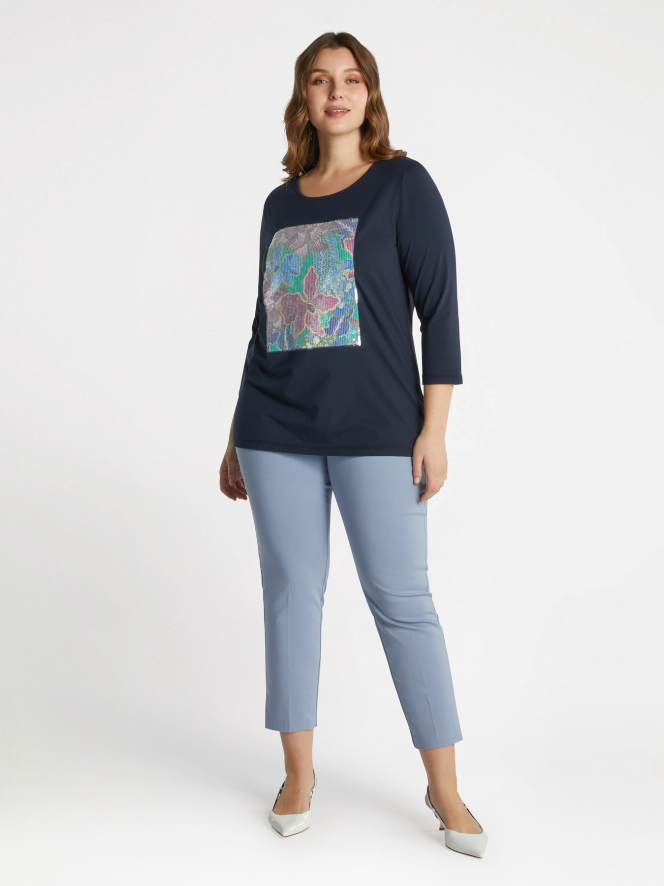 T-shirt with floral print and sequins image number 0